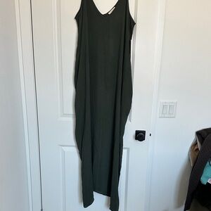Love Stitch Forest Green Maxi Dress